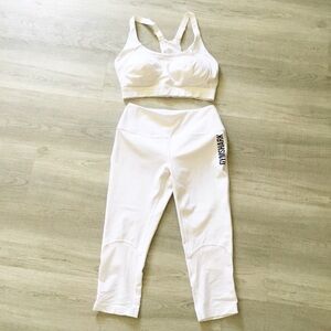GymShark Cropped Leggings With Matching Sports Bra White With Black Size S and M
